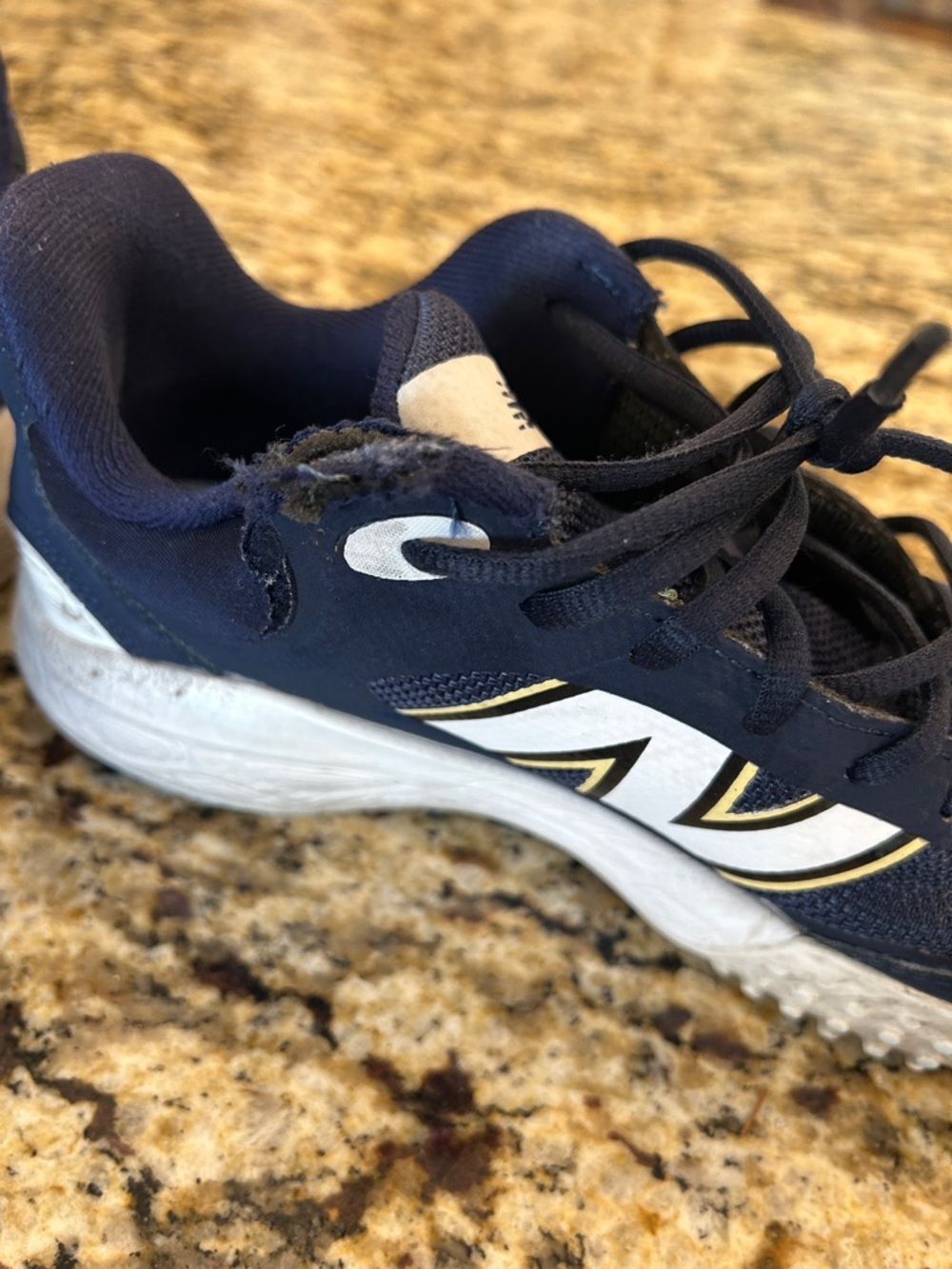 New Balance Men’s Navy and White Athletic Sneakers - Picture 5 of 6